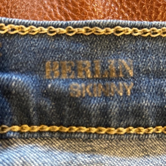 Womens Rock & Republic Berlin Skinny Stretch Jeans in Size 2 [LIKE NEW] - Picture 6 of 9
